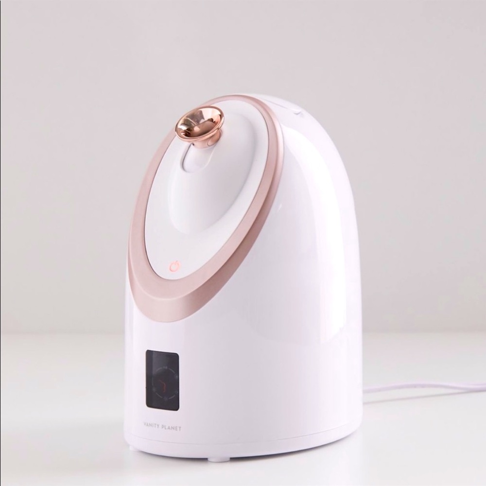 BNIB Vanity planet facial steamer